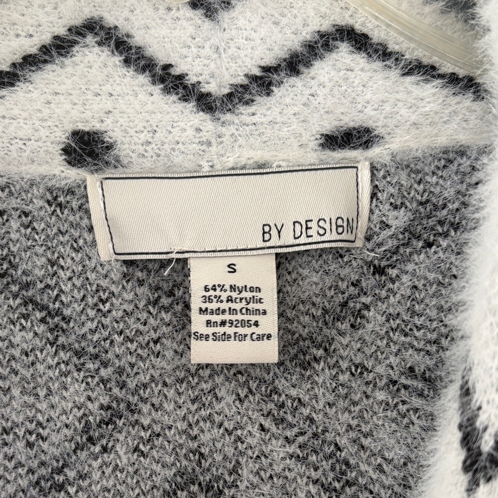 BY Design Cozy Geometric Sweater-Oversized - Picture 2 of 8
